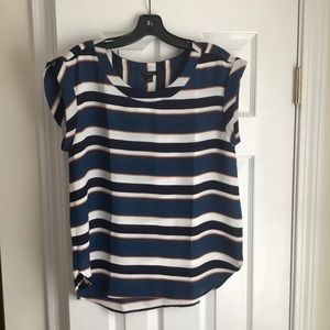 NWT Ann Taylor Factory Short Sleeve Top